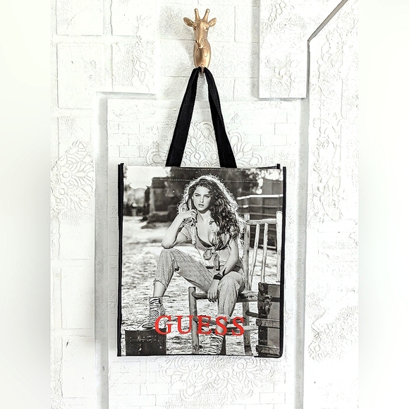 Guess Monochrome Tote with Red Logo - Picture 1 of 6